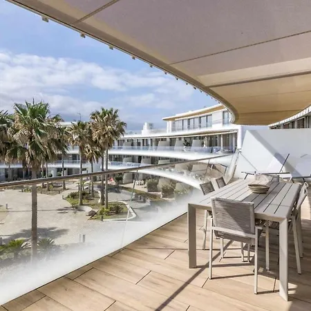 Theedgebythesea Mussel Εστεπόνα